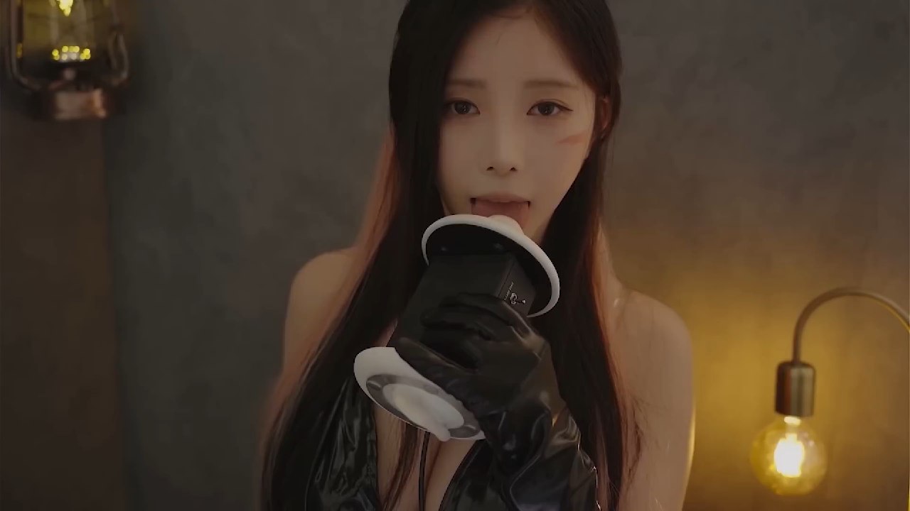 [允英yoonying]  关在地牢中的神秘女巫角色扮演 | 舔耳口腔音 🍅