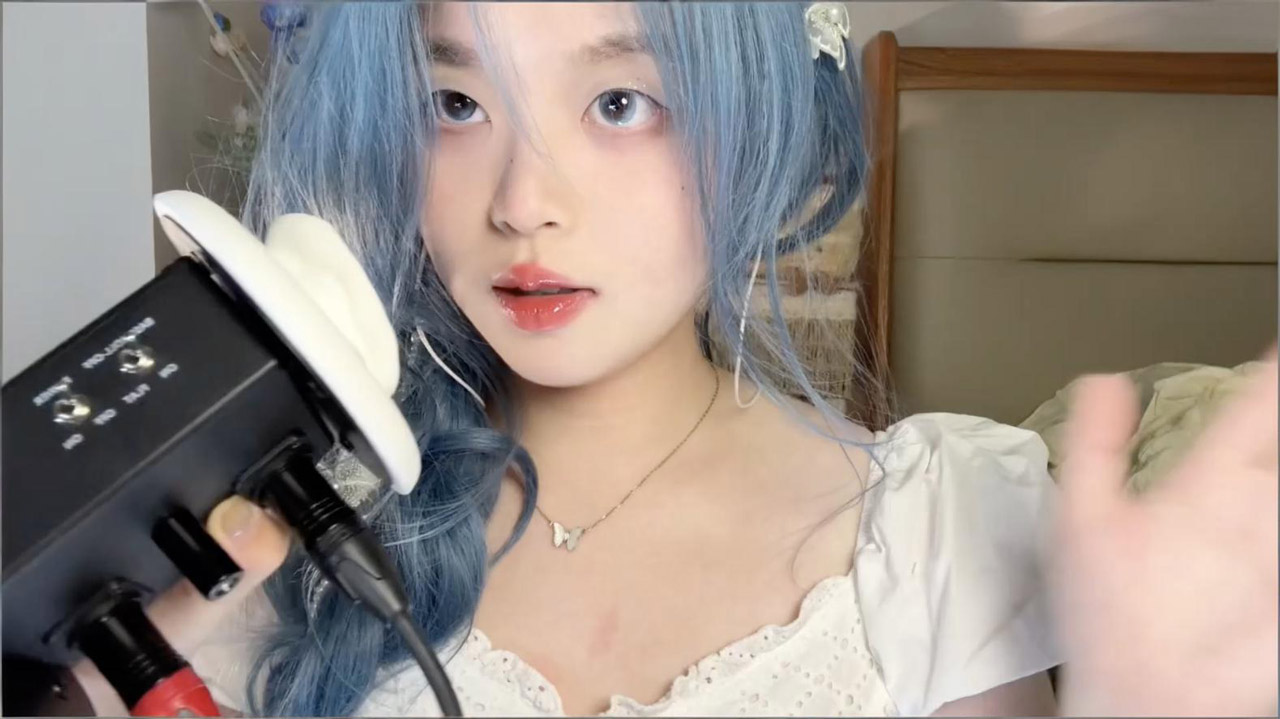 [椰椰拿铁] 由远及近的穿透舔耳弹舌 + 蓝发公主の深夜舔耳吐息音 🍅