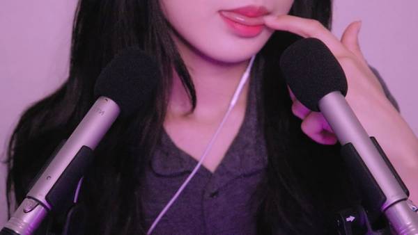 [wooyeon]我会用唾液在你的脸上画一只猫和一颗爱心 🍅