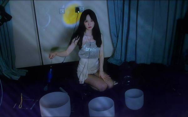 [贝拉小姐姐]下雨天的颂钵疗愈，使你放松平静 🍅