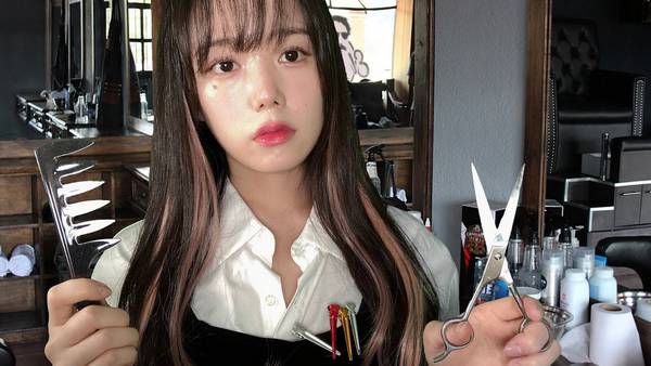 [Jamonghae]轻松的理发店角色扮演，为帅气的顾客刮胡子 🍅