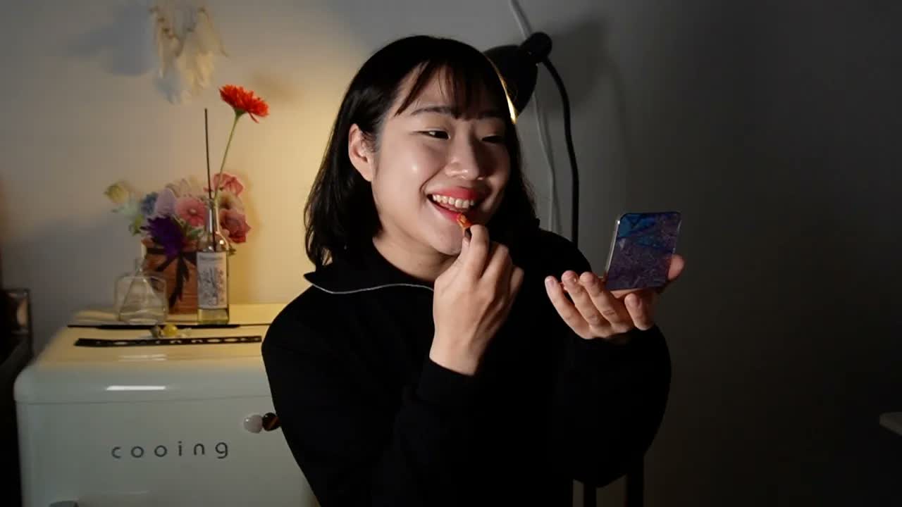 [미니유 Miniyu ASMR] 工作室一起化妆吧，困意悄悄来袭，慵懒舒适的助眠时光 🍅